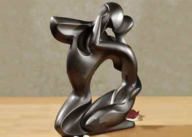 China Abstrakte Bronzestatuen-küssende Liebes-Paar-thermische Farbton-Beschichtung fournisseur
