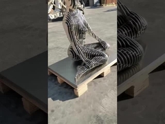 Große moderne abstrakte Metall-Menschenfigurenskulptur