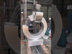 Wasserbrunnen, Skulptur aus Edelstahl