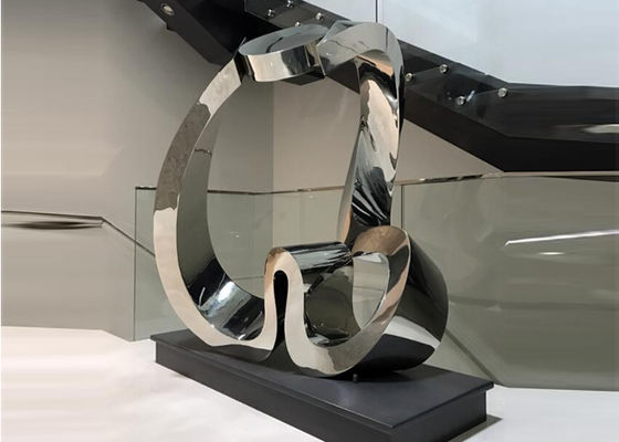 Ein guter Preis. Abstraktes Herz formte, die Metallskulptur im Freien modernes Soem/ODM verfügbar sind Online