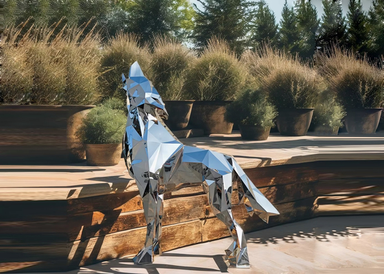 Moderne Gartendekoration Große Wolfsskulptur aus Edelstahl