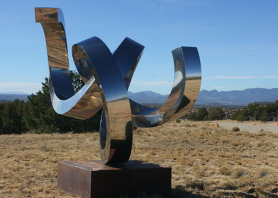 Ein guter Preis. Polieredelstahl-abstrakte Skulptur-zeitgenössische Metallgarten-Verzierungen Online