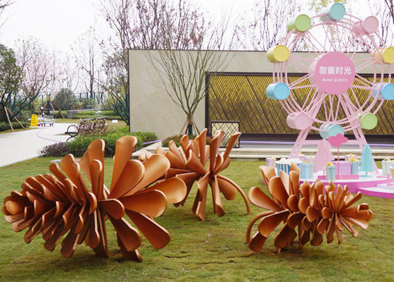 Ein guter Preis. Großer heraus Tür-Metallkiefern-Kegel-Skulptur-Edelstahl für Garten-Dekoration Online