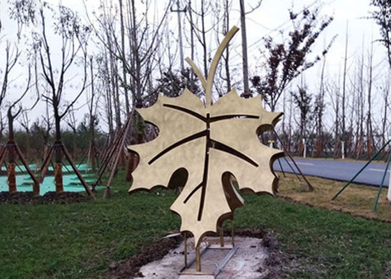 Ein guter Preis. Kunst-Edelstahl-Blatt gemalte Metallskulptur für Garten-Park-Dekoration Online
