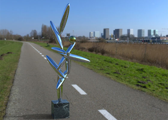 Ein guter Preis. Zeitgenössische Art Polished Stainless Steel Sculpture-Innenausstattung Online