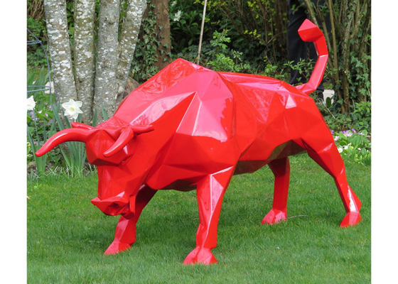 Ein guter Preis. Tierische Fiberglas-Skulptur-im Freien lebensgroßer Entwurf 3D Red Bulls für Dekor Online