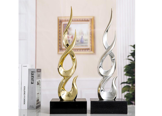 Ein guter Preis. Nano-Überzug-Goldsilberne Fiberglas-Skulptur im Freien für Garten-Inneneinrichtung Online