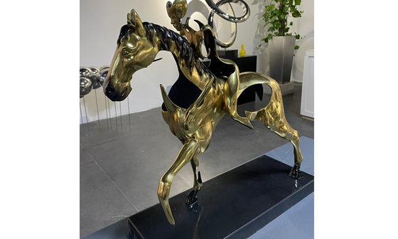 Hauptdekor-werfende Bronzepferdeskulptur-Poliergoldmessingfarbe