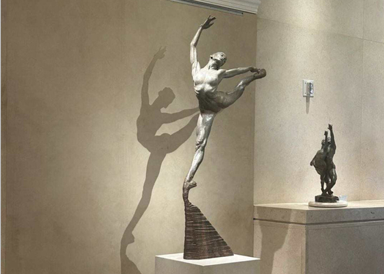 Ein guter Preis. Außen- und Innen-Dekorations-Bronzenballerina-Skulptur Online
