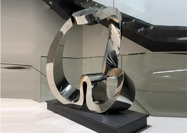Ein guter Preis. Abstrakte Herzförmige Metallskulptur im Freien Moderne OEM / ODM verfügbar Online