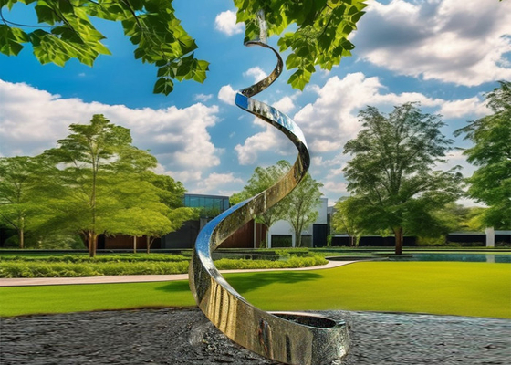 Hochwertige Edelstahl-Spiral-Statue Polsterter Garten-Wasserbrunnen Metallskulptur Metallhandwerk zum Verkauf