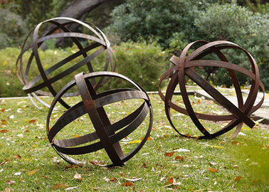 Ein guter Preis. Hohler Stahlrasen-Ball Corten verrostete Metallgarten-Skulptur-Sondergröße Online