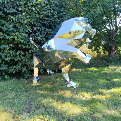 Landschaftsgarten Edelstahl Tierspiegel Polerierte große Outdoor-Löwenskulptur Statue