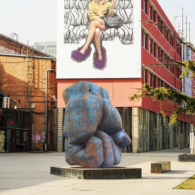 Ein guter Preis. 150cm hohe Dekorationskunst Skulptur im großen Industriestil mit Faust Online