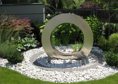 Ein guter Preis. Garten-Entwurfs-Ring-Form-Edelstahl-Wasser-Eigenschafts-Brunnen-Korrosionsbeständigkeit Online