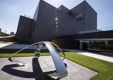 Spiegel-Endeinzigartige zeitgenössische Metallskulptur im Freien für quadratische Dekoration