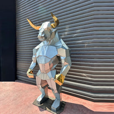 Ein guter Preis. Geometrische Edelstahl-Minotaurus-Skulptur mit Licht Online