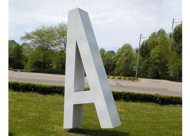 Ein guter Preis. Freie stehende Buchstabe-Edelstahl-Skulptur-Korrosionsbeständigkeit gemaltes Vollenden Online
