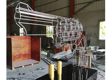 Ein guter Preis. Große Edelstahl-Kunst gestaltet Gewehr-Metalldraht-Skulptur mit Kugeln Online