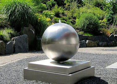Gebürsteter Wangstone-Dekor-Skulptur-Edelstahl-Wasser-Ball-Brunnen im Freien