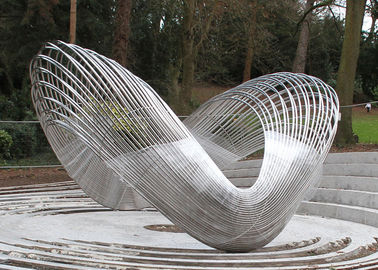 Ein guter Preis. Große moderne allgemeine Kunst-Edelstahl-Draht-Skulptur für Park Online