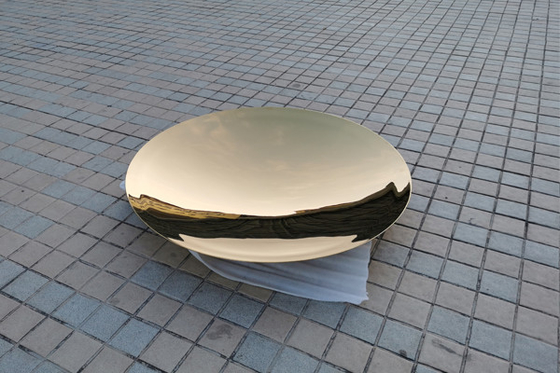 Ein guter Preis. Goldtitan beschichtete Edelstahl-Kreishohlspiegel-Skulpturen Online